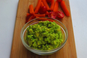 Avocado Dip with Veggies